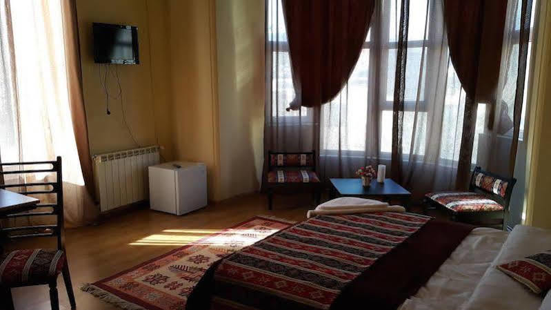 Alphabet Boutique Hotel Tbiliszi Kültér fotó