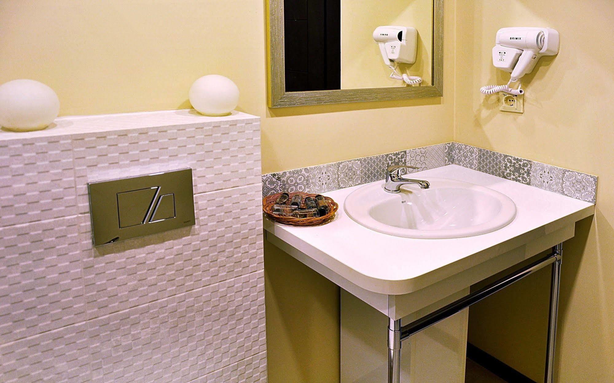 Alphabet Boutique Hotel Tbiliszi Kültér fotó